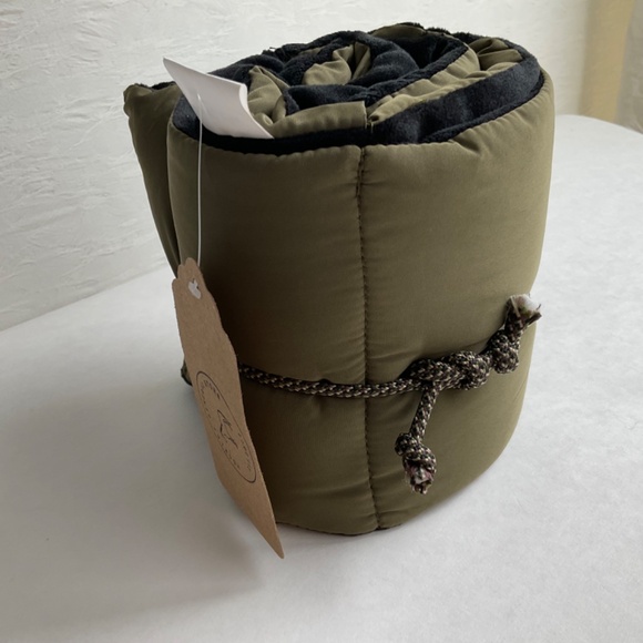 Hockley General Store Scarf Women’s Puffer Scarf Olive Gree & Black NWT - Picture 7 of 7